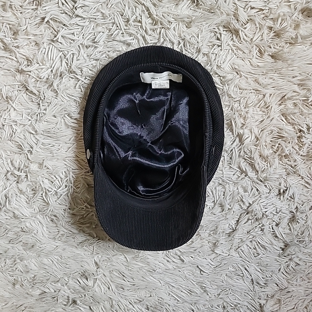 *SOLD* Urban Outfitters Black Corduroy Newsboy Cap The Ringo Cap Retro Hat - Picture 7 of 11